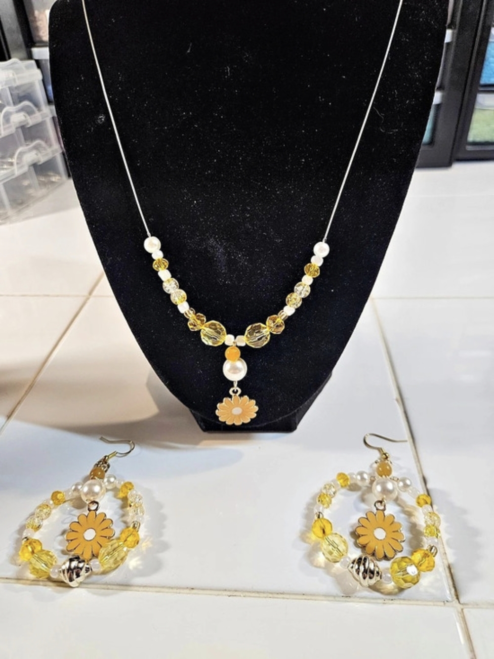 Yellow & White Daisy Necklace Earring Set | New | Handmade